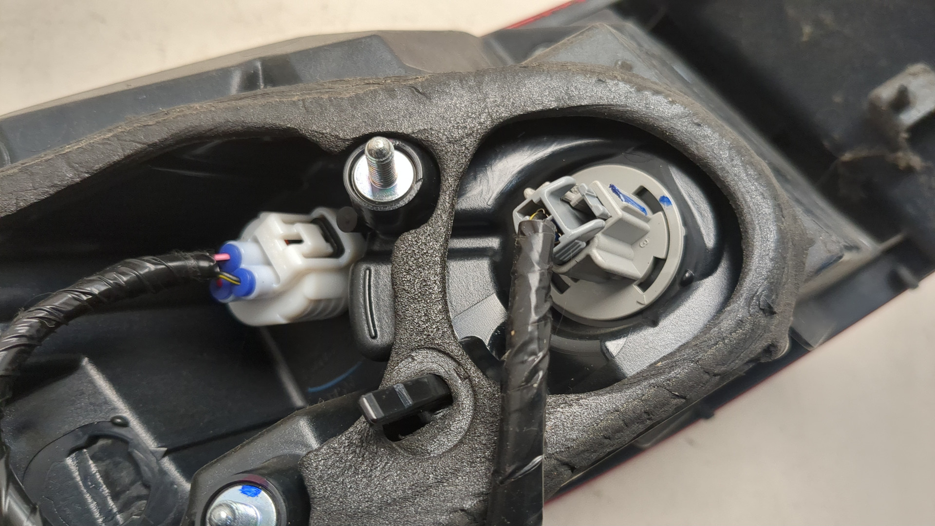 Фонарь задний правый