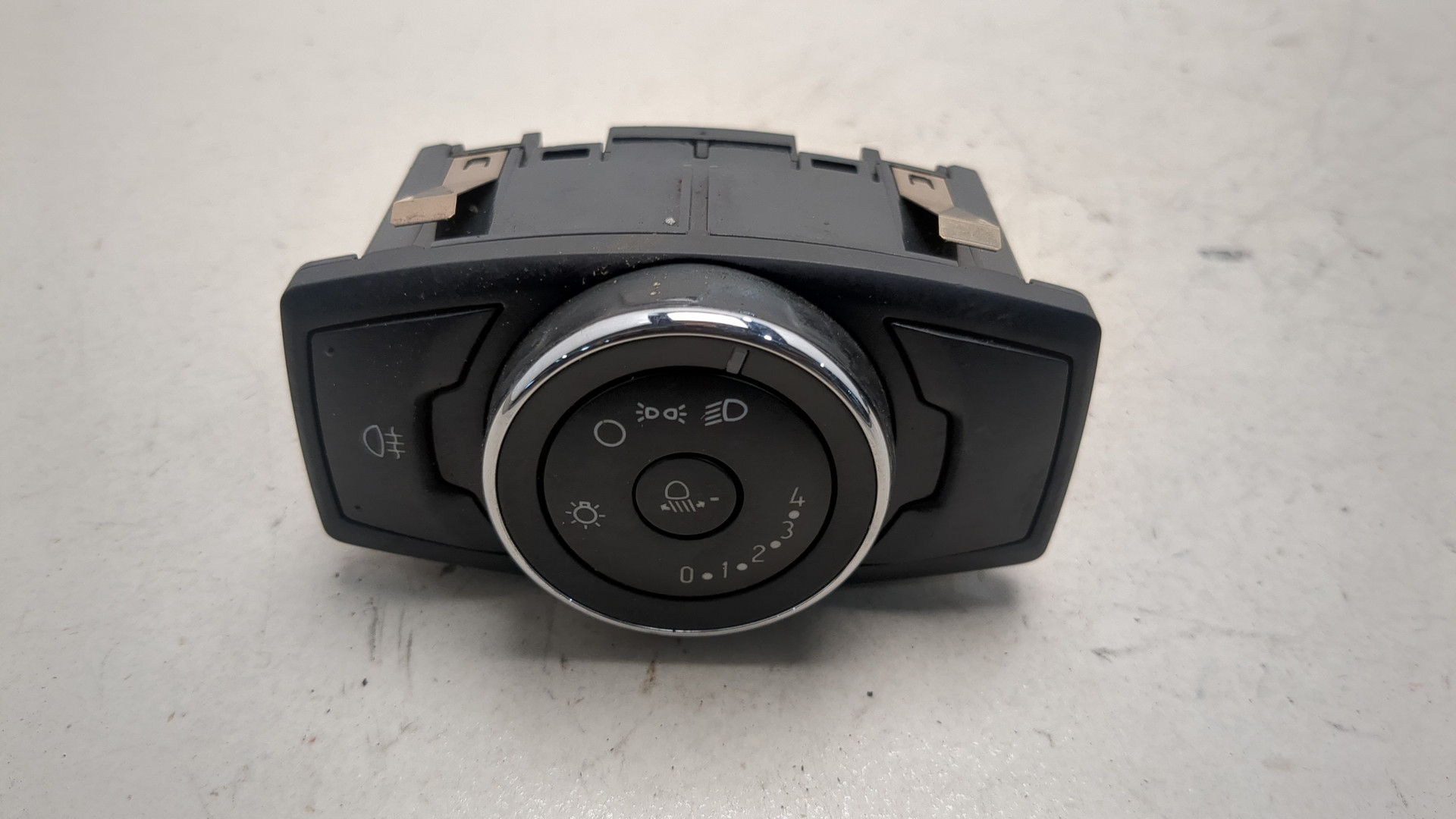 Переключатель света фар