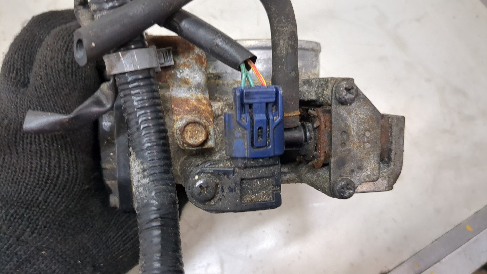 Заслонка дроссельная электрическая