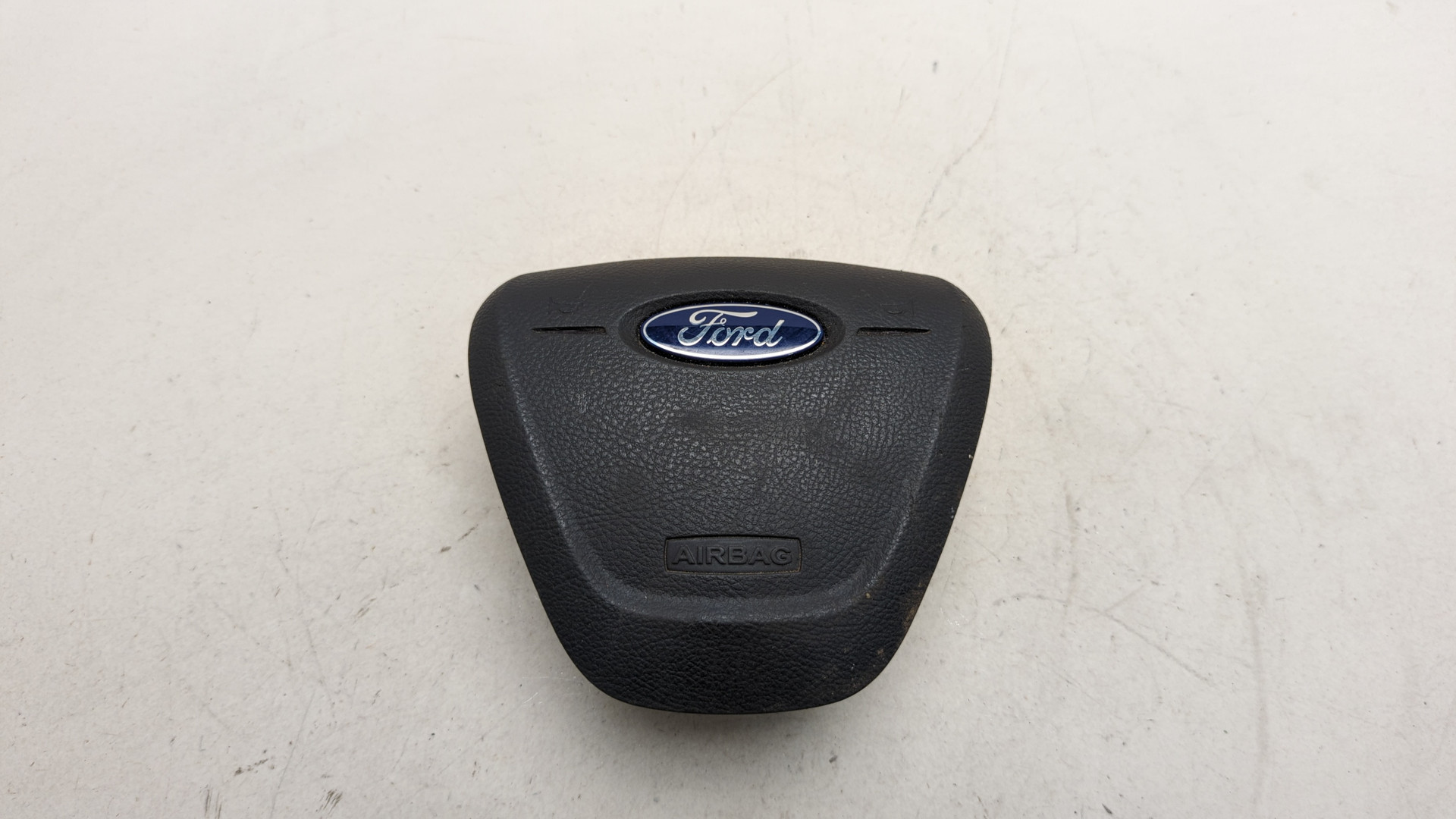 Подушка безопасности в рулевое колесо