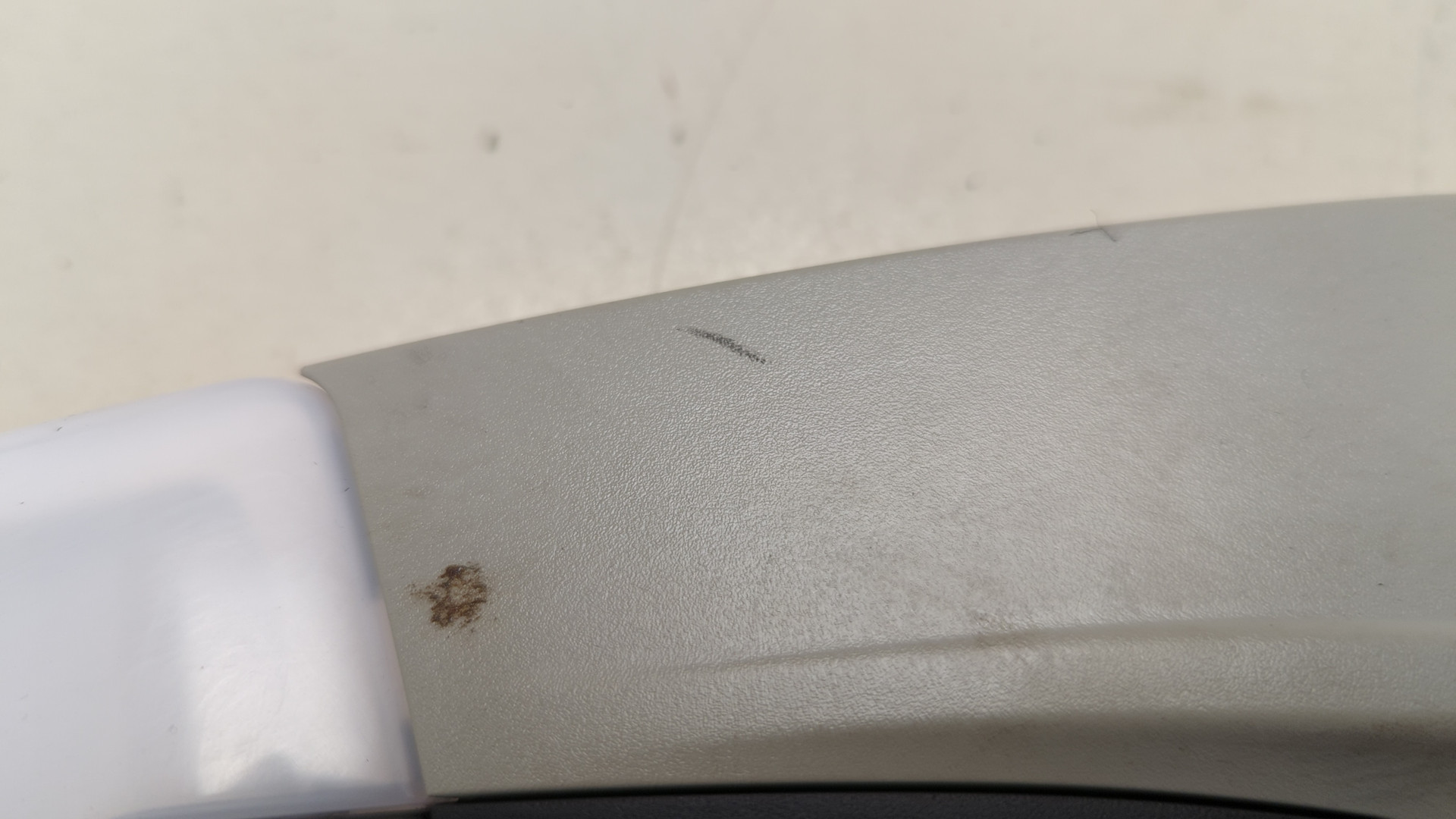 Плафон салонный