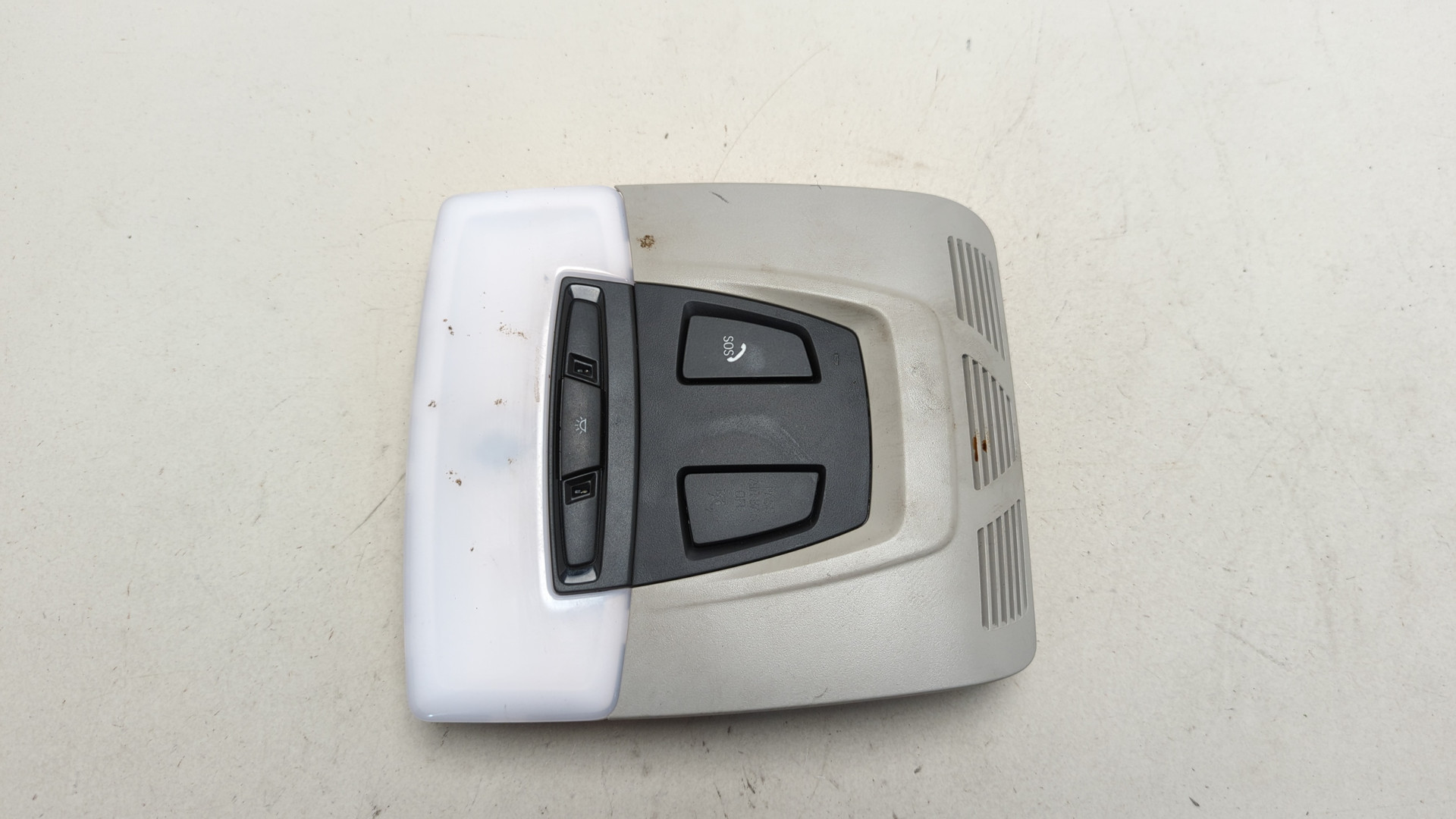 Плафон салонный