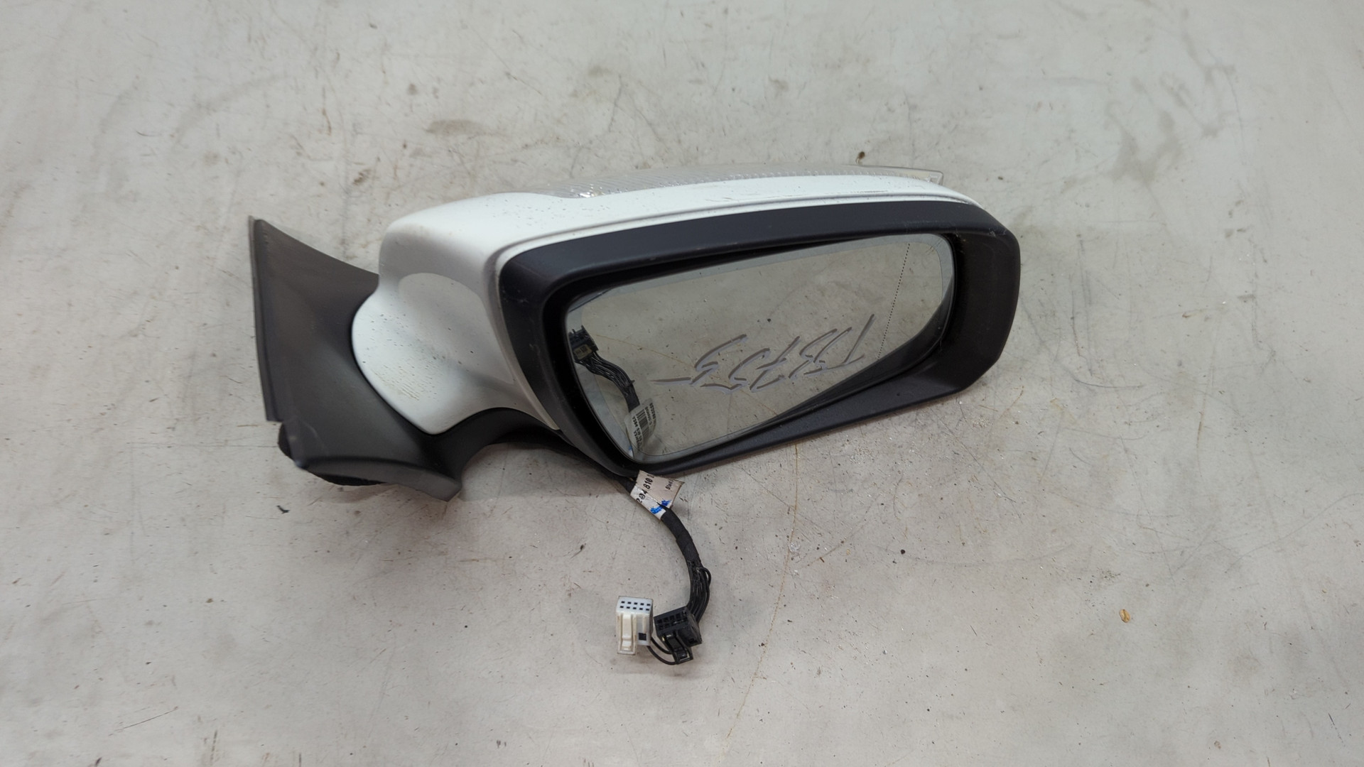 Зеркало правое электрическое