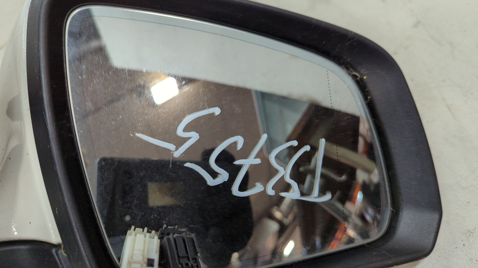 Зеркало правое электрическое