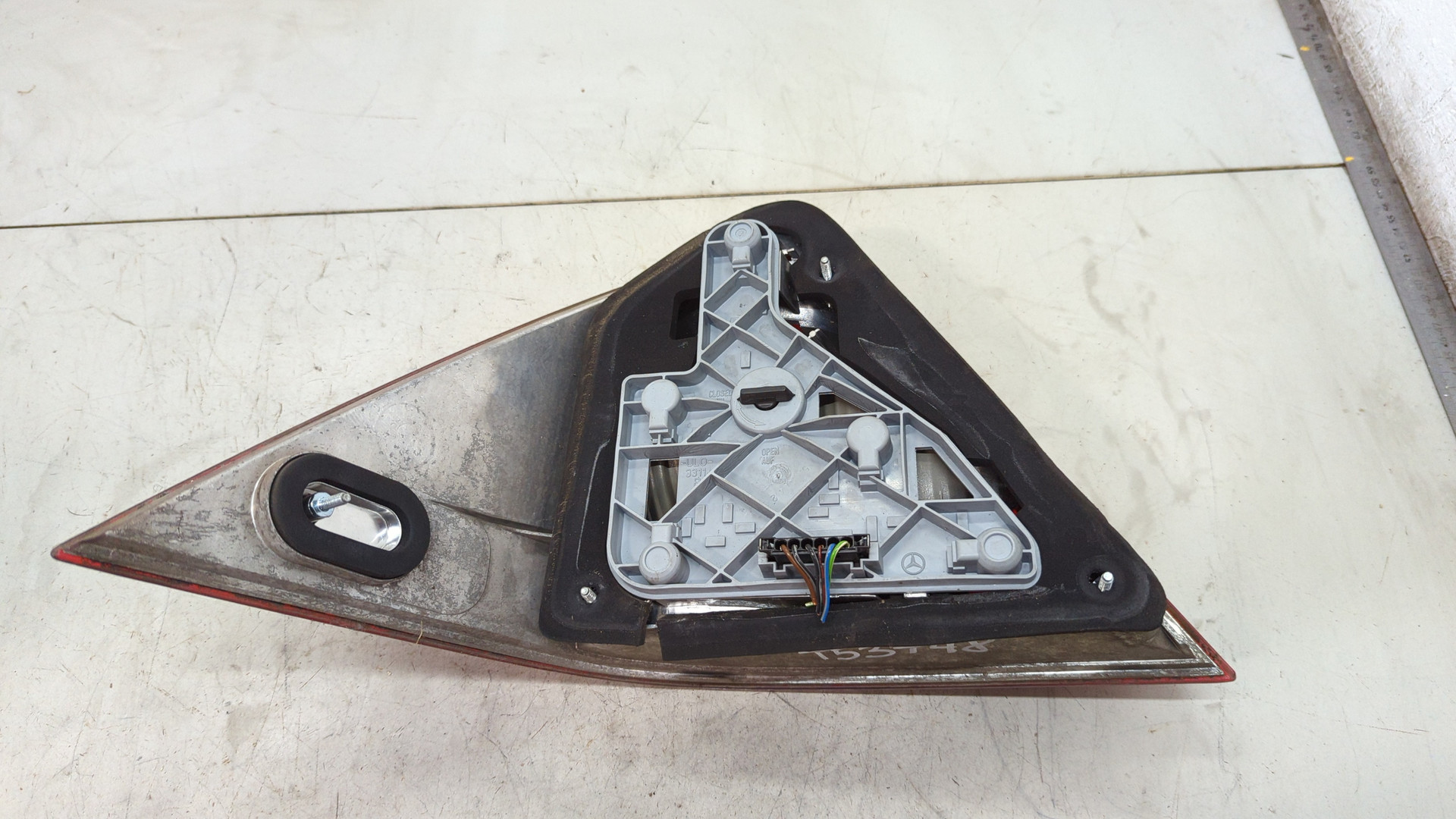 Фонарь задний правый