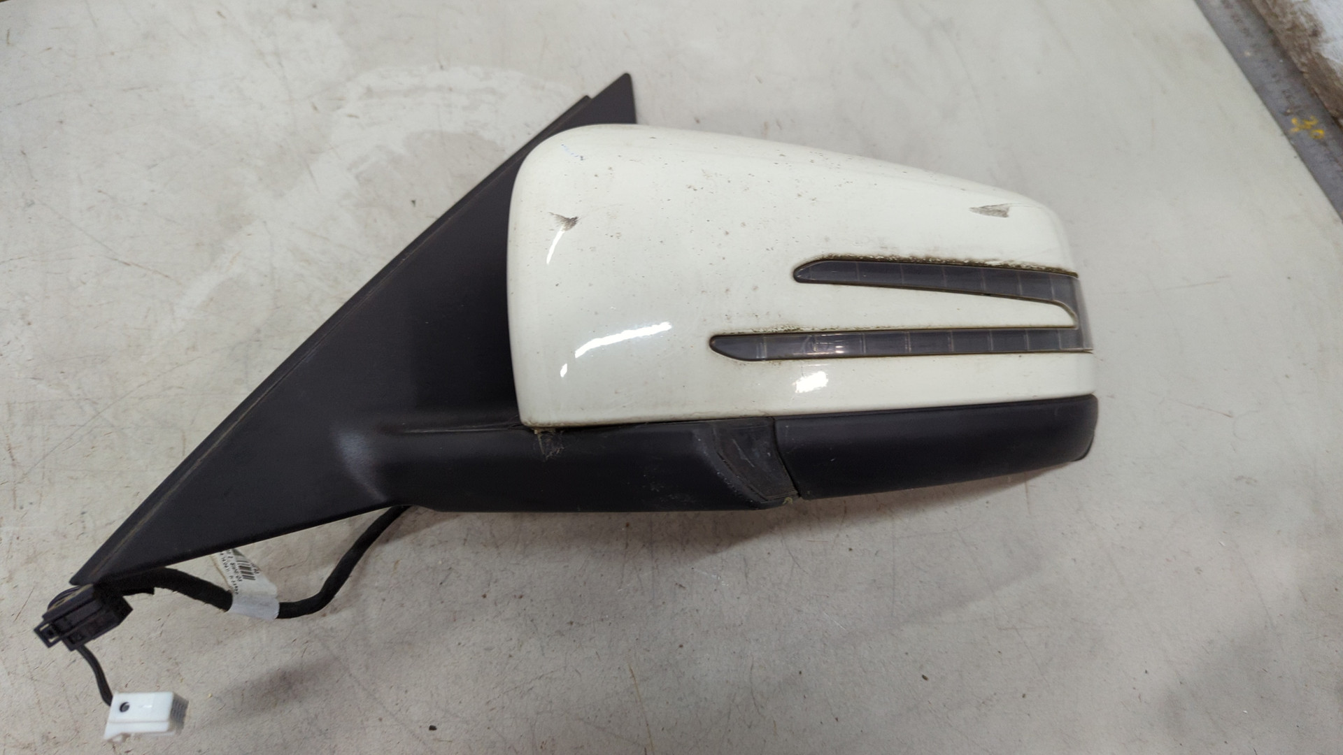 Зеркало левое электрическое