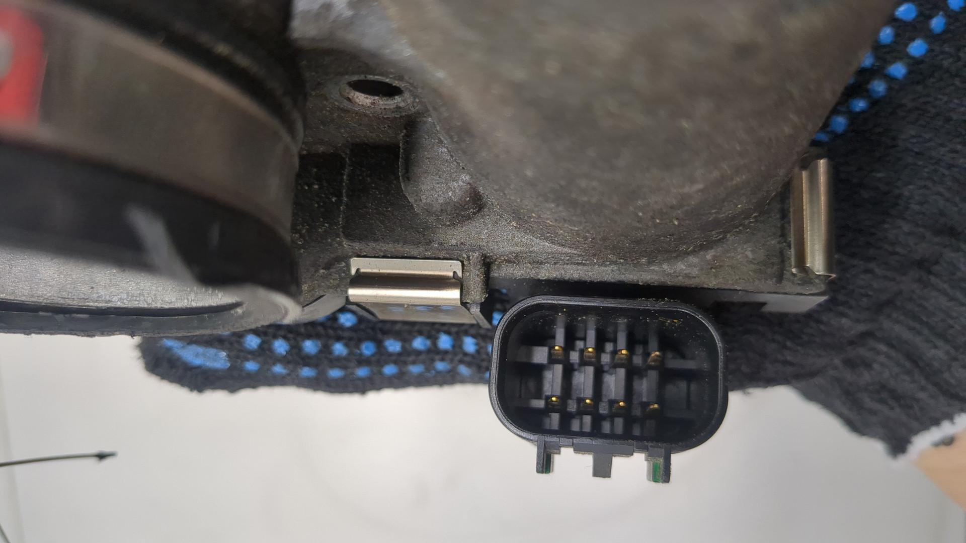 Заслонка дроссельная электрическая