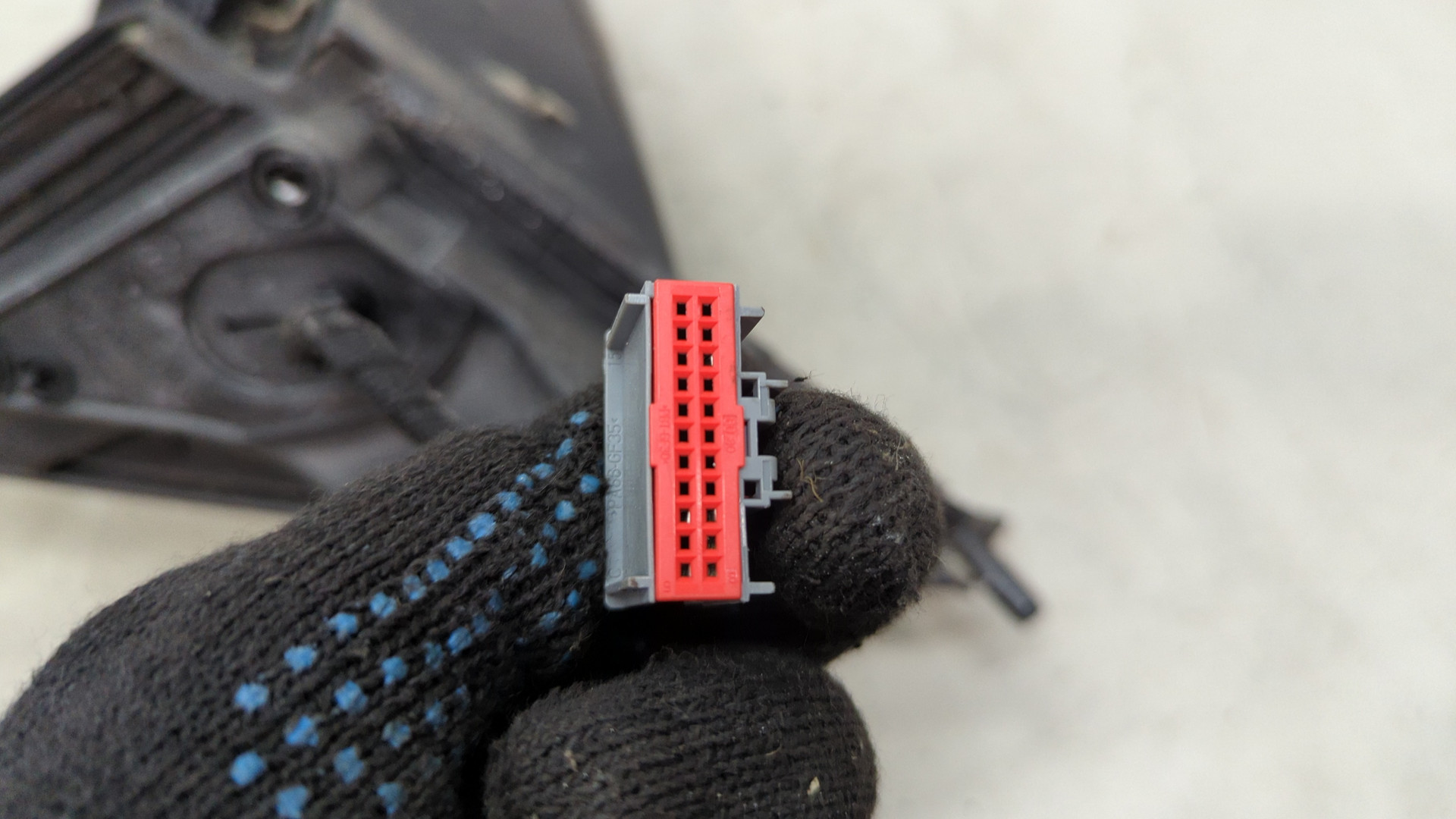 Зеркало правое электрическое