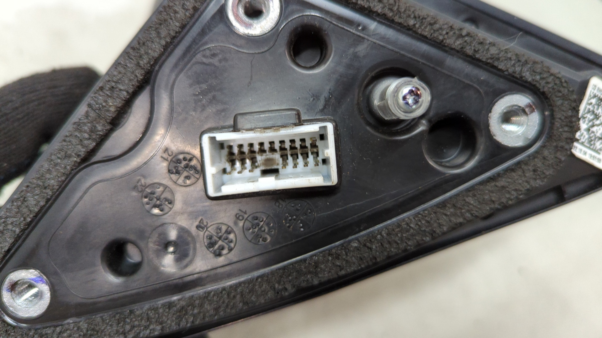 Зеркало левое электрическое