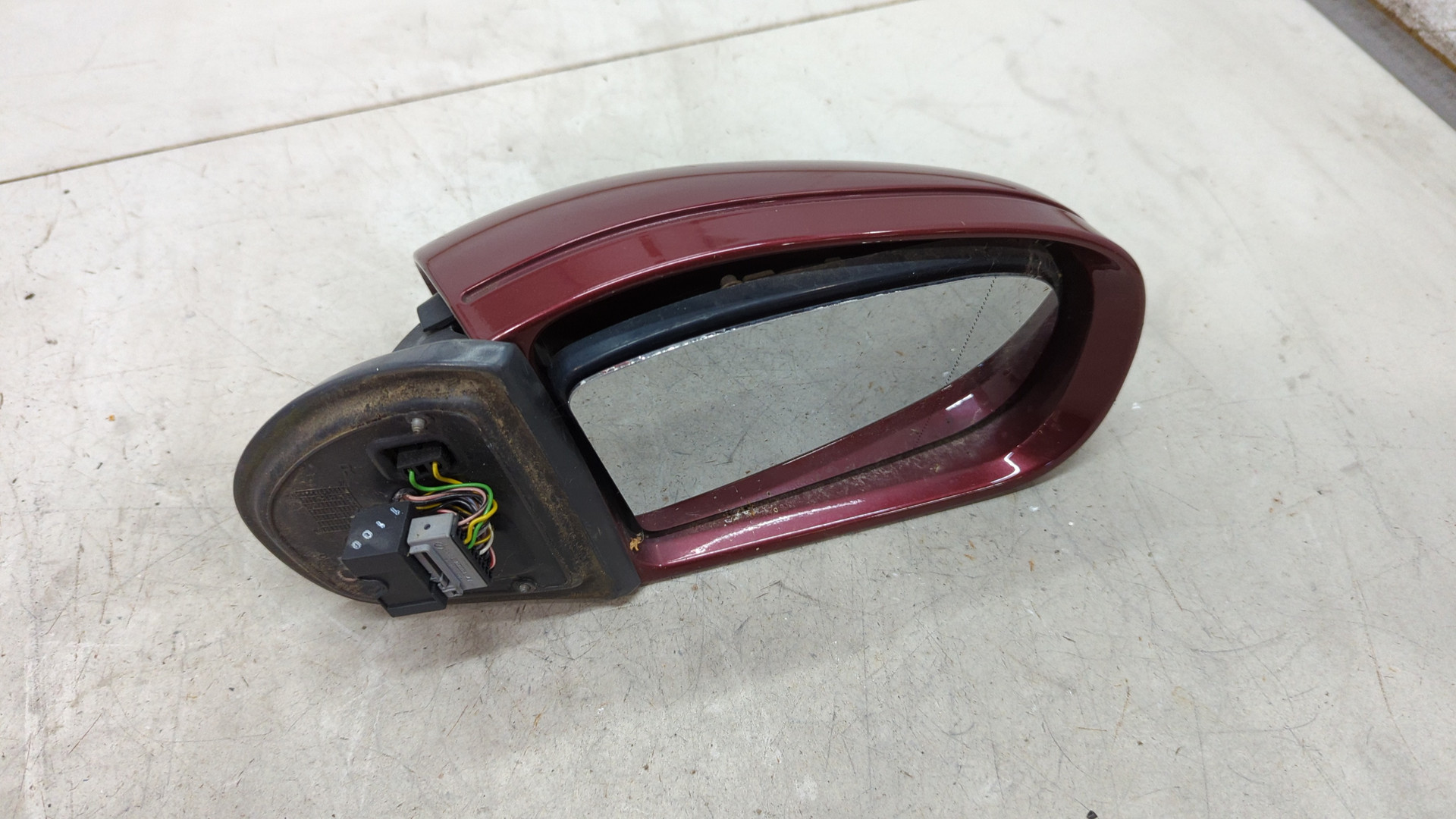 Зеркало правое электрическое