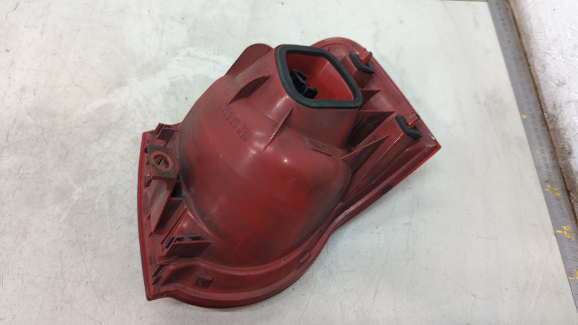 Фонарь задний левый