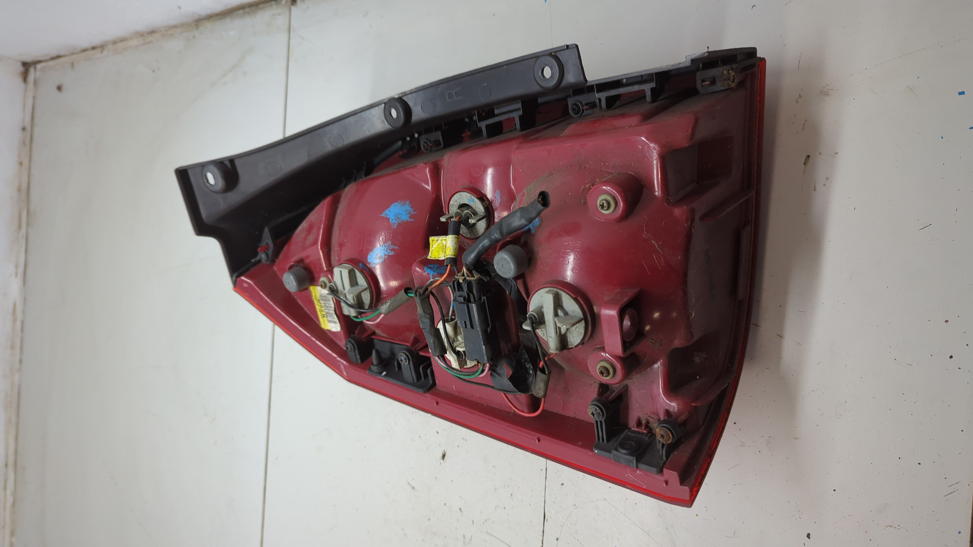 Фонарь задний правый