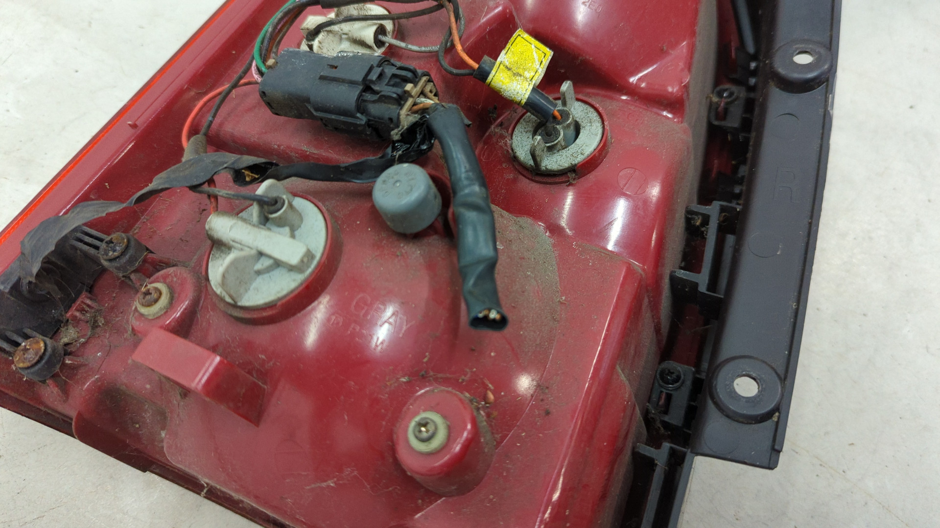 Фонарь задний правый