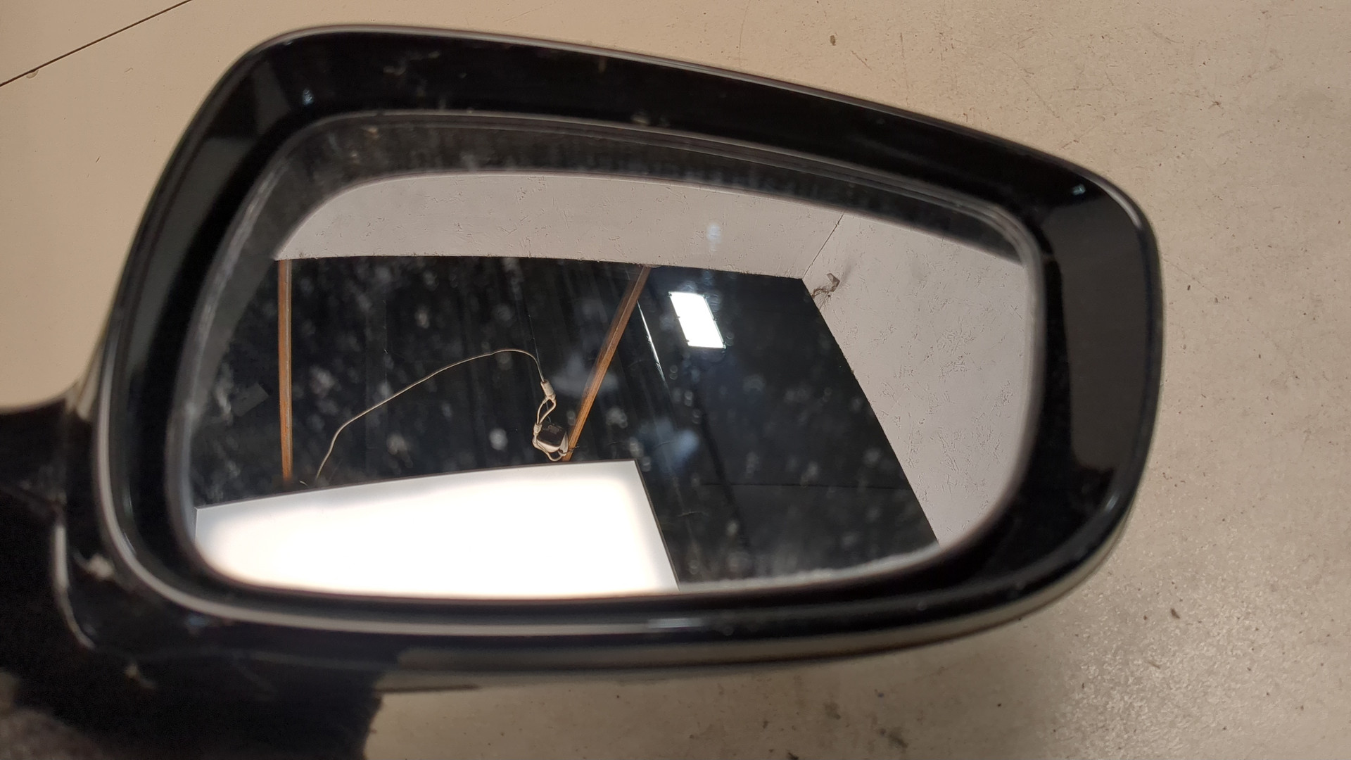 Зеркало правое электрическое