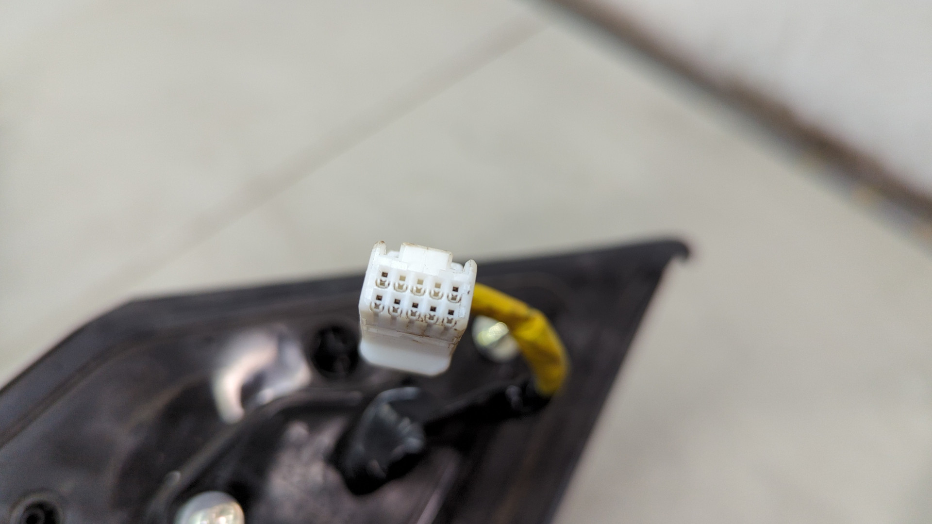 Зеркало правое электрическое