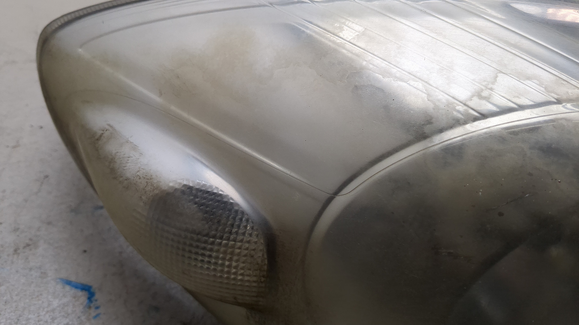 Фара правая