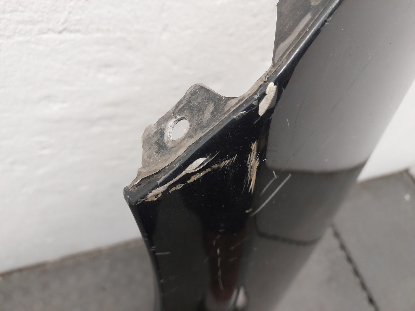 Крыло переднее левое