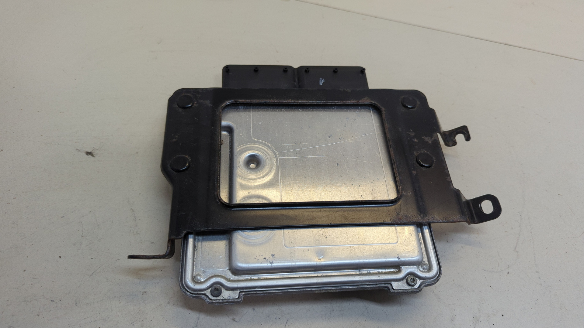 Блок управления двигателем