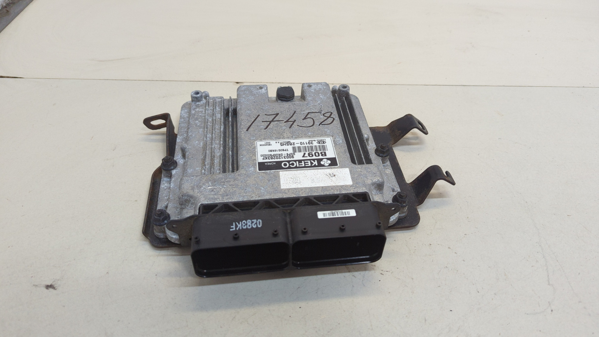 Блок управления двигателем