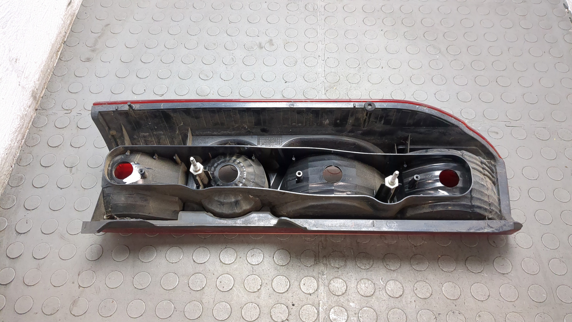 Фонарь задний правый