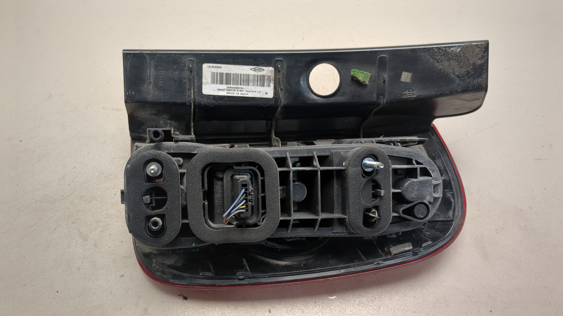 Фонарь задний левый