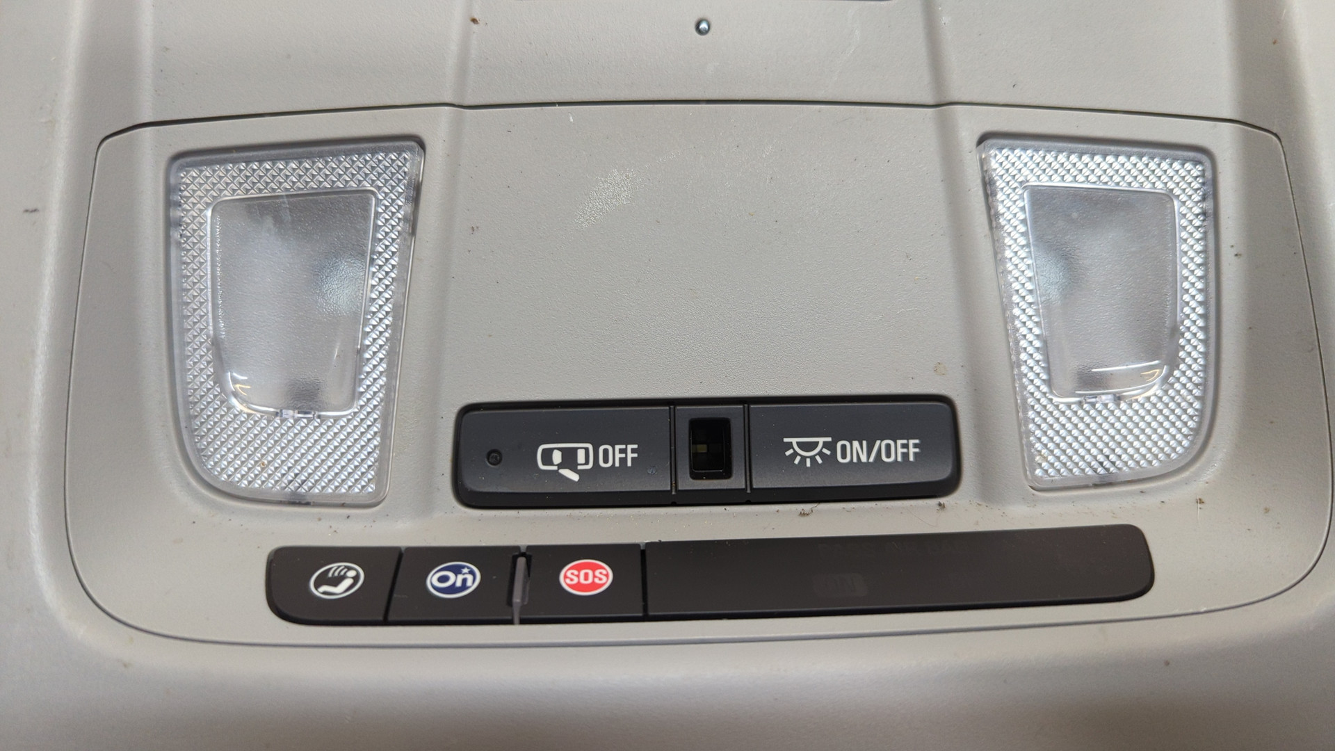 Плафон салонный