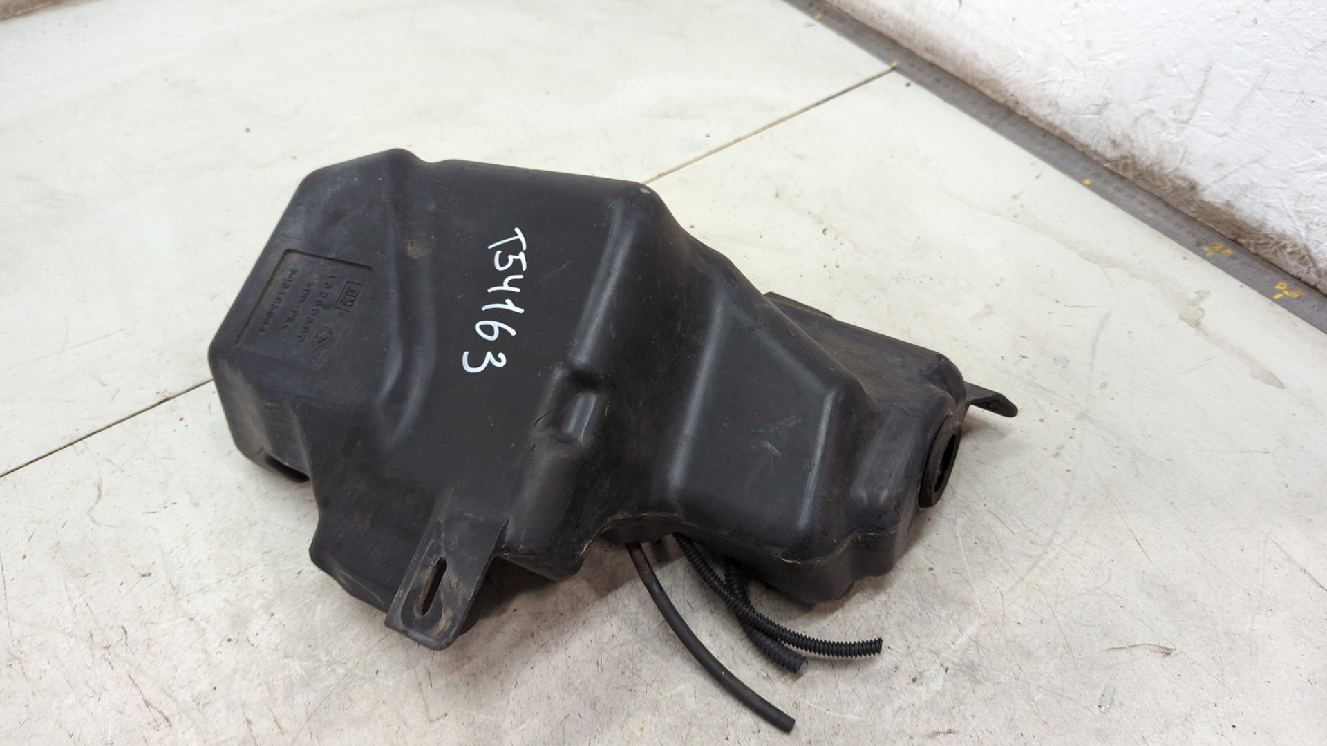 Бачок омывателя лобового стекла