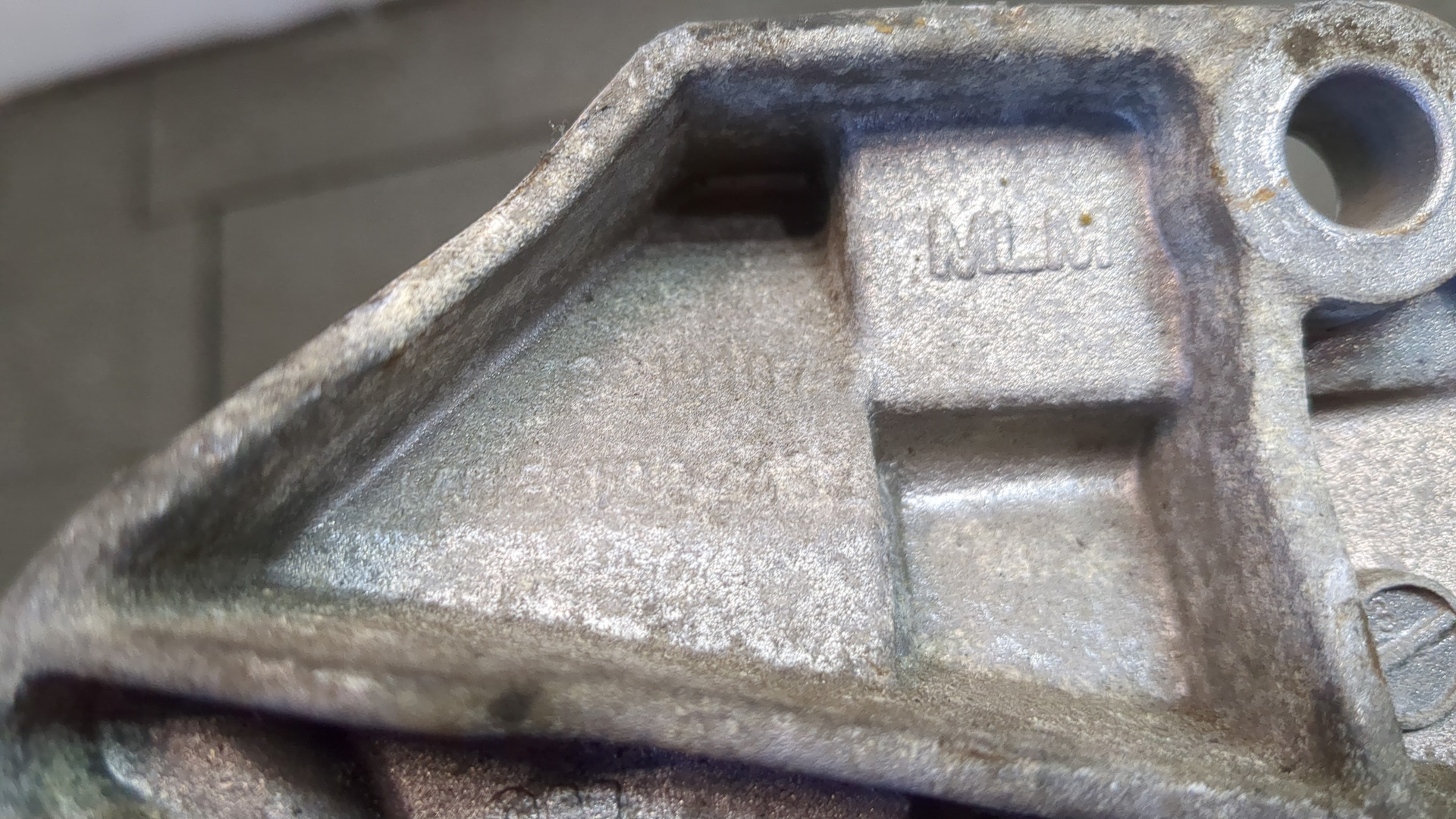 Полуось передняя правая