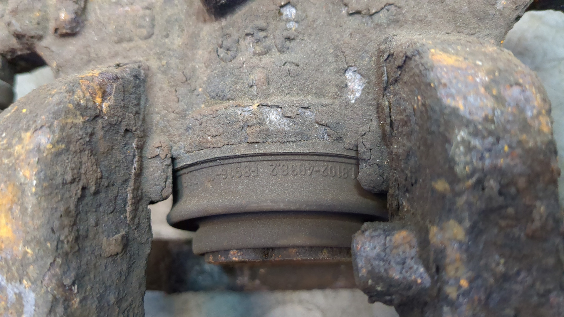 Суппорт задний правый