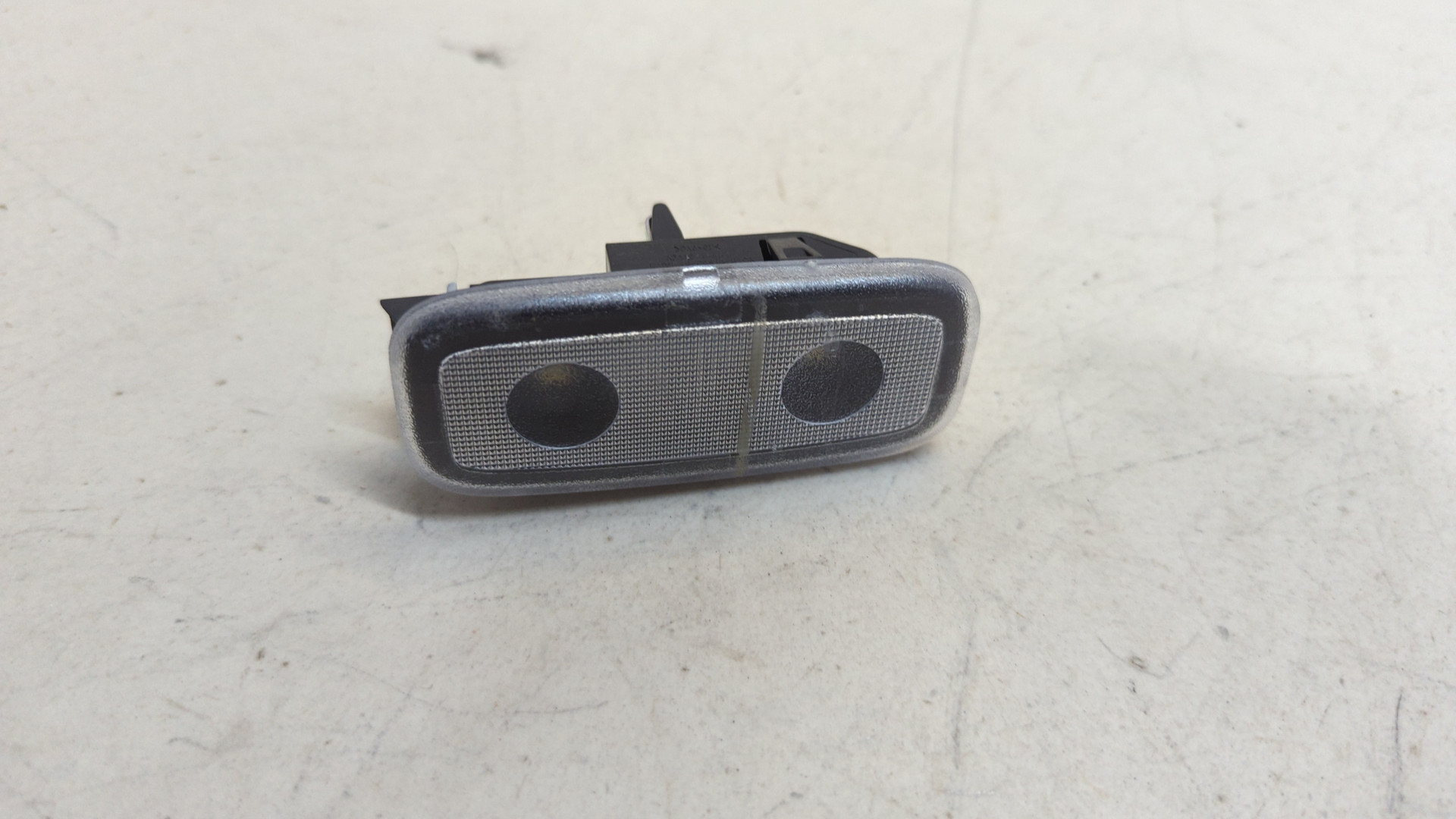 Плафон салонный