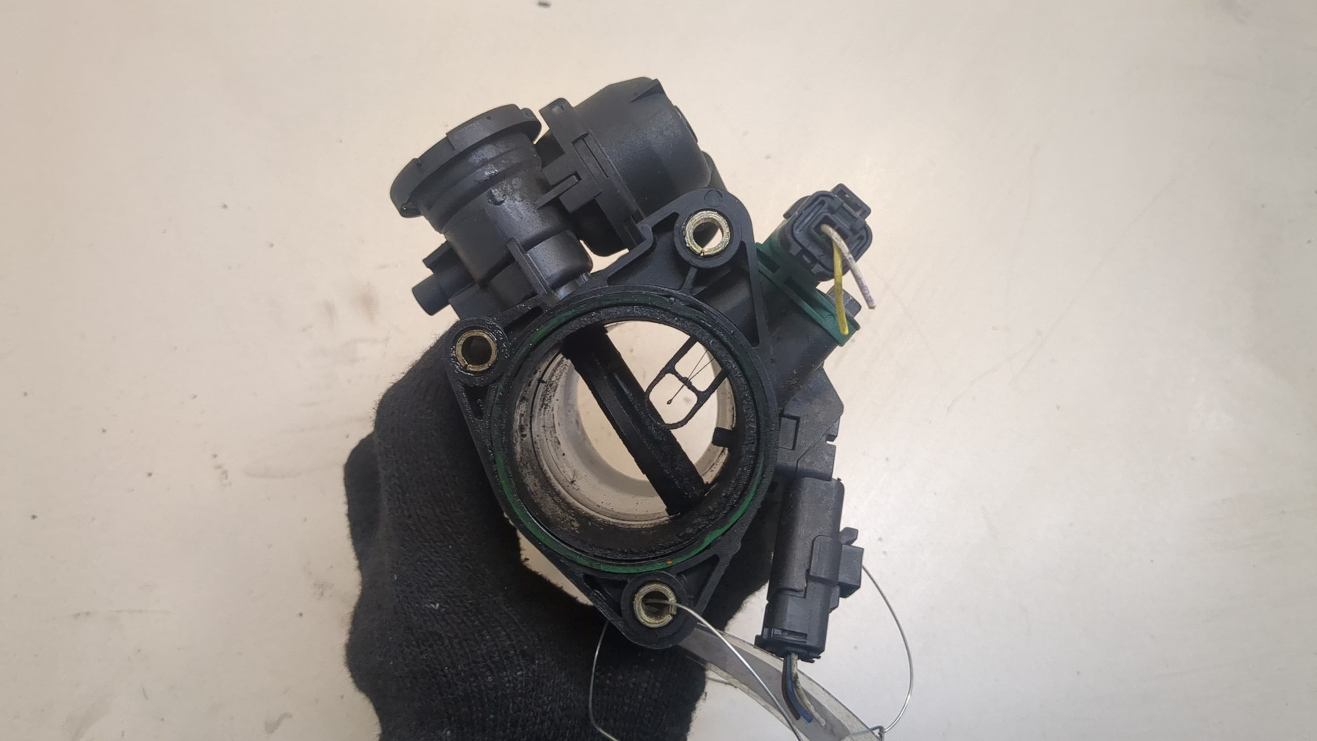 Заслонка дроссельная электрическая