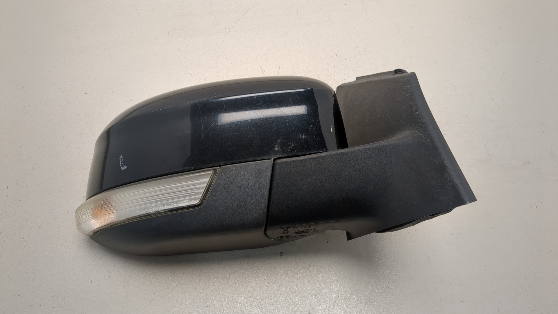 Зеркало правое электрическое