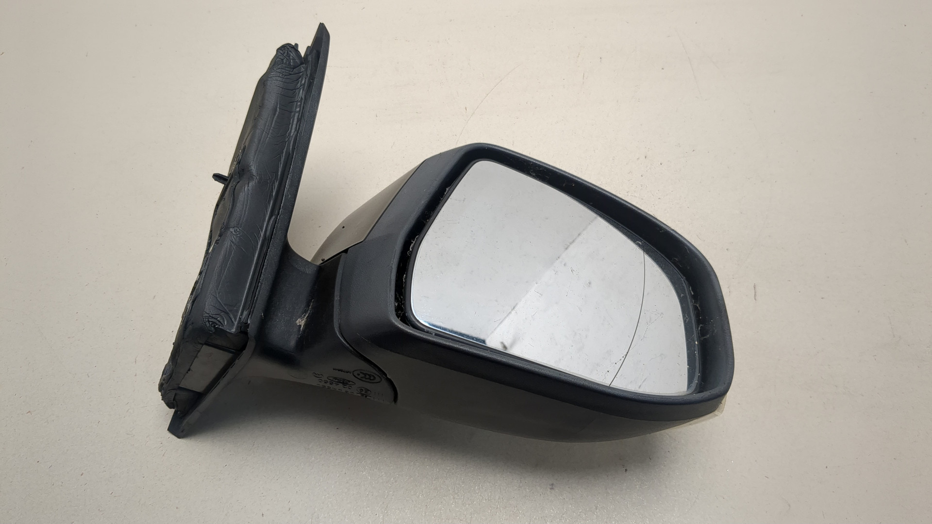 Зеркало правое электрическое