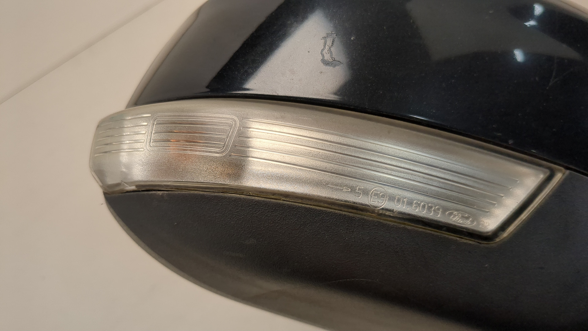 Зеркало правое электрическое