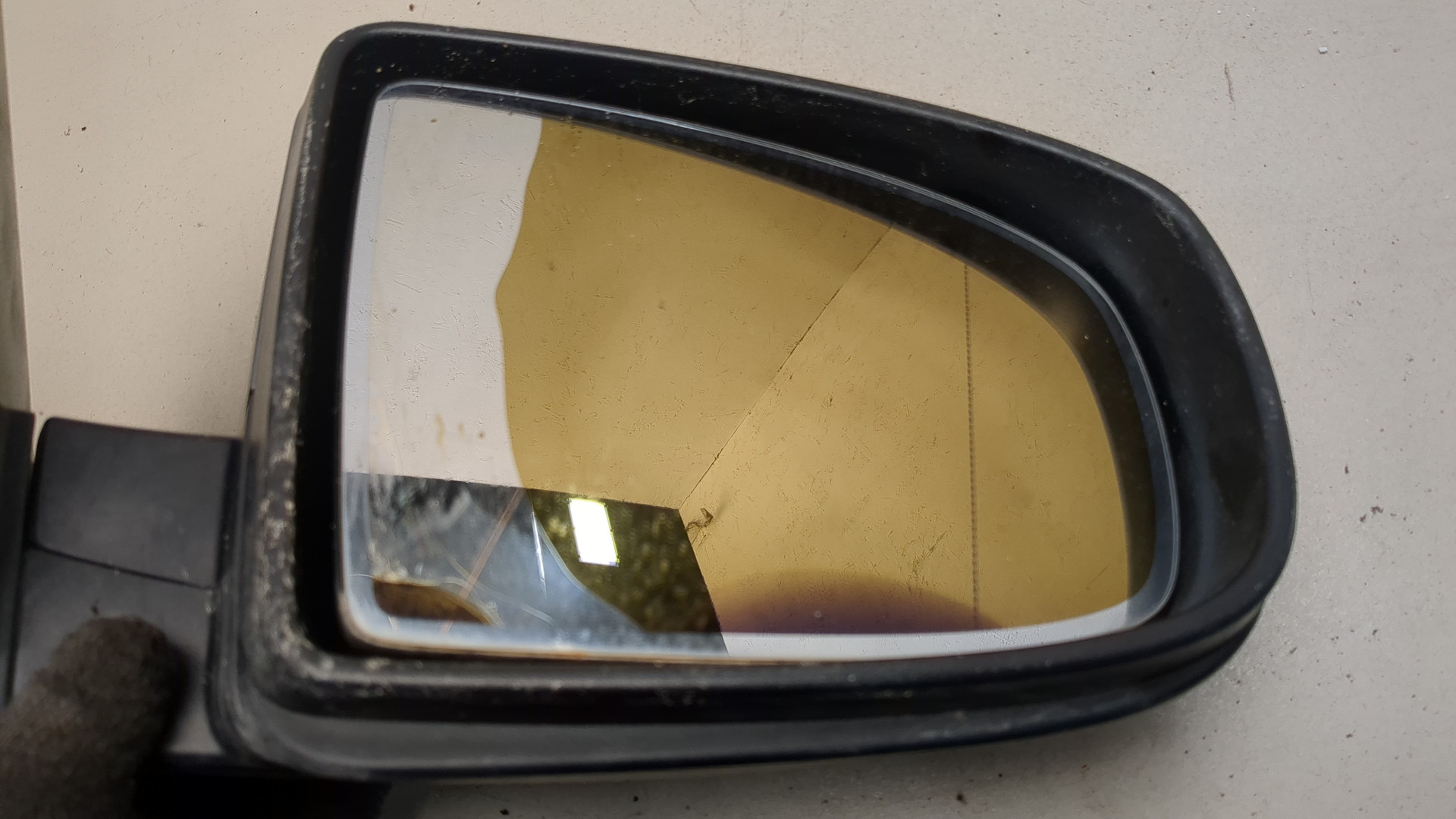 Зеркало правое электрическое