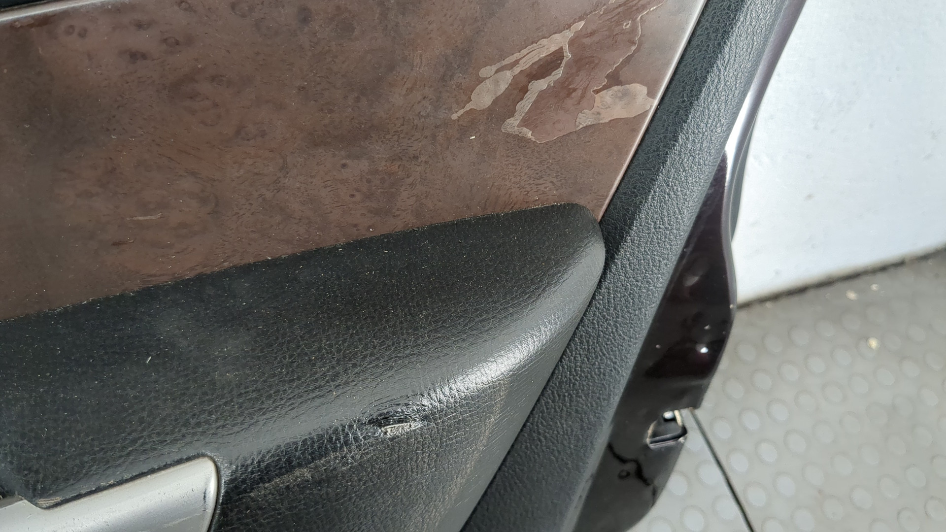 Дверь передняя правая