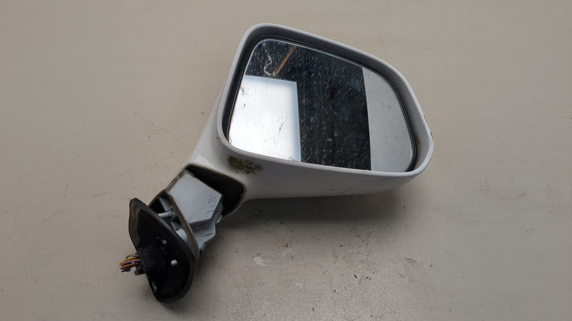 Зеркало правое электрическое