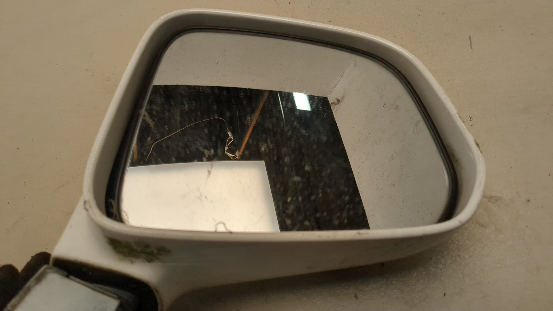 Зеркало правое электрическое