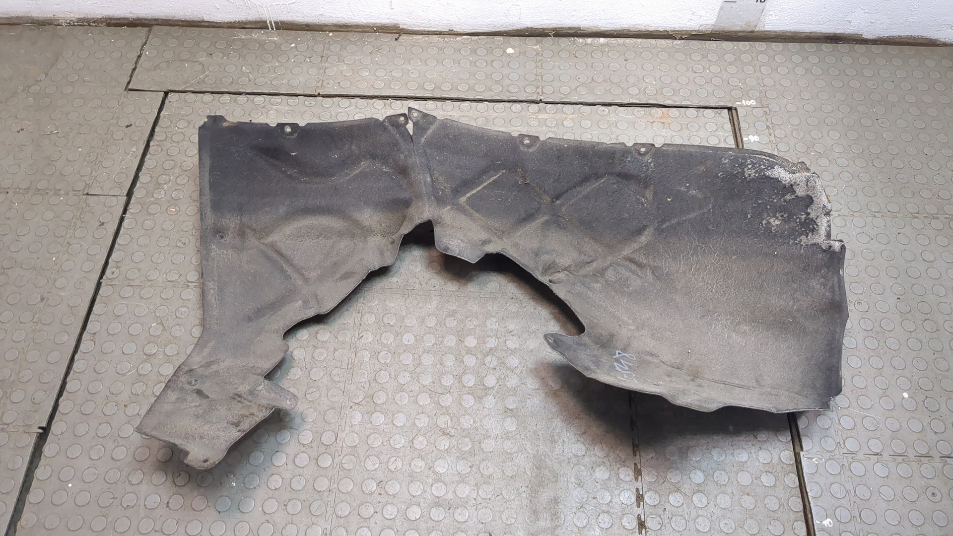 Локер передний левый