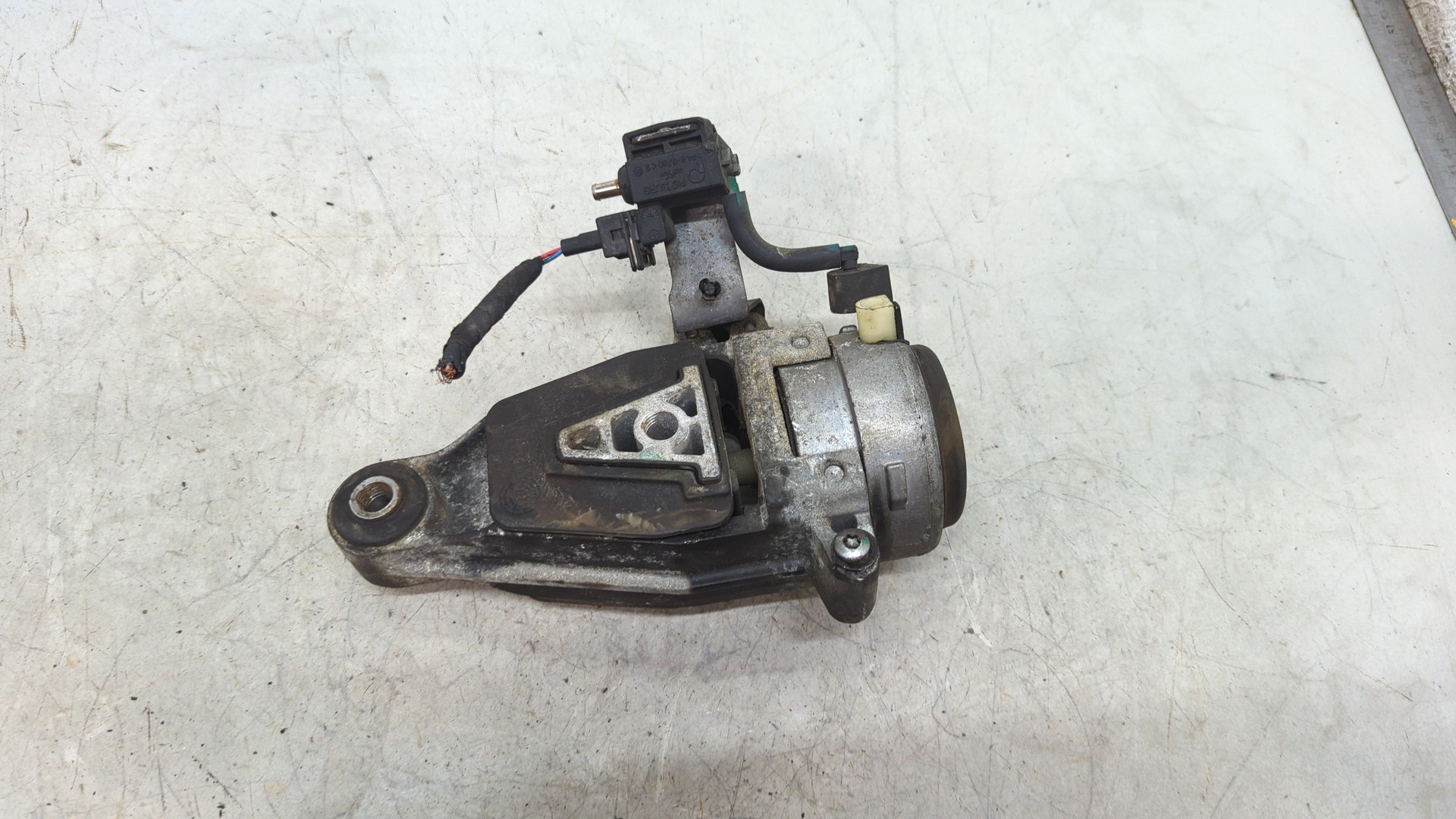 Опора двигателя