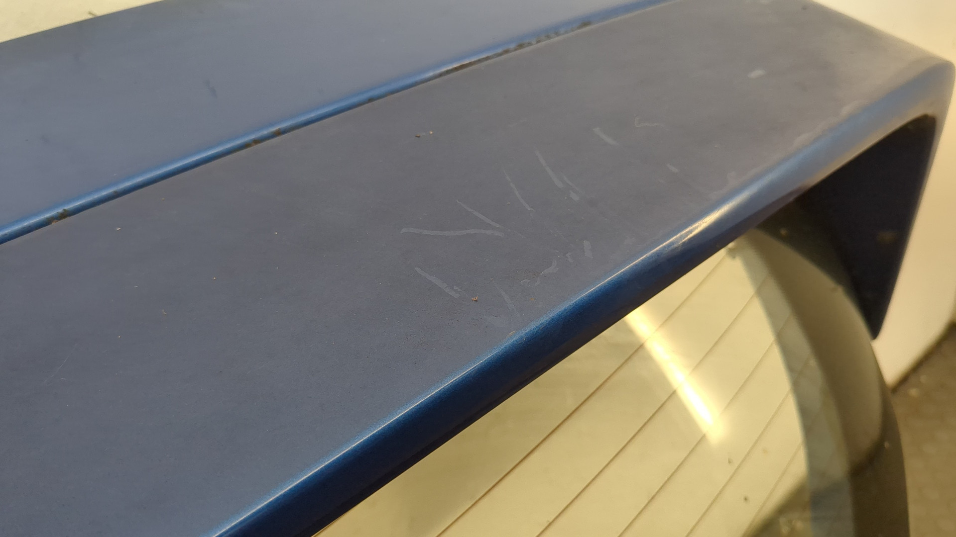 Дверь багажника