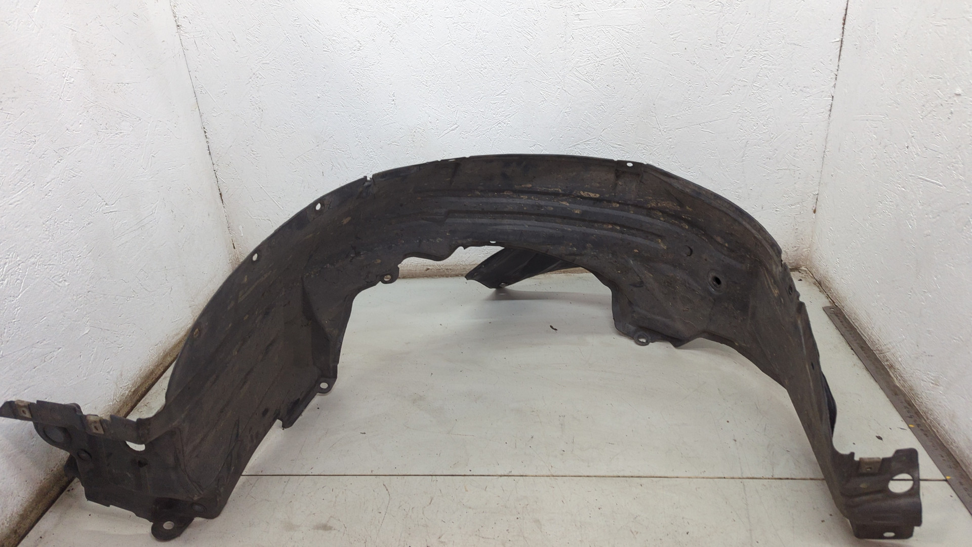 Локер передний левый