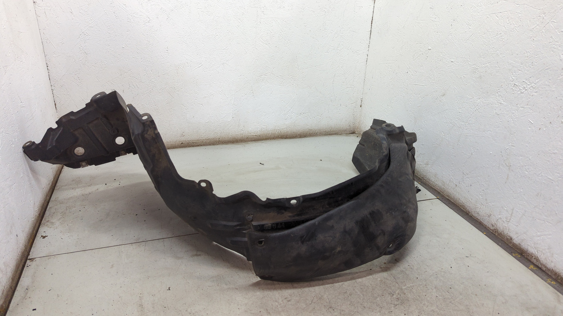 Локер передний левый