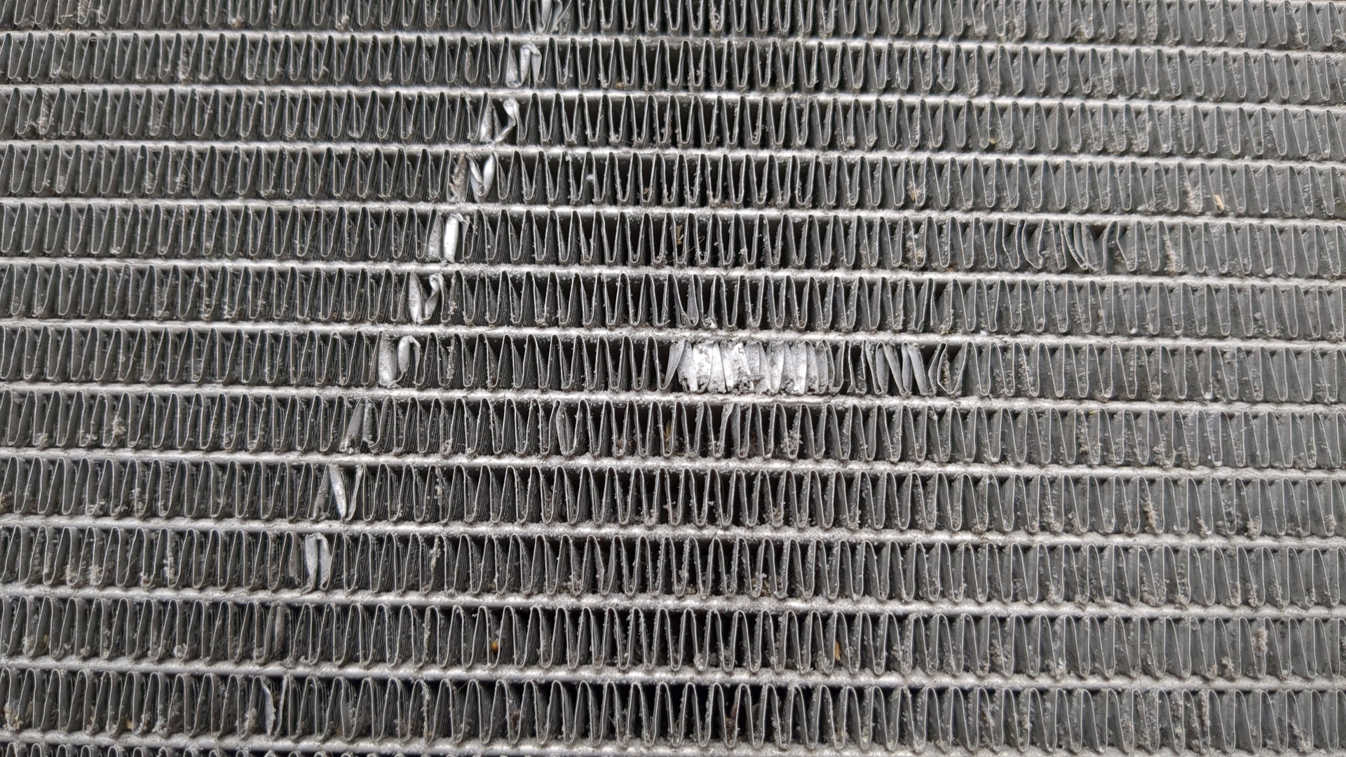 Радиатор охлаждения двигателя основной