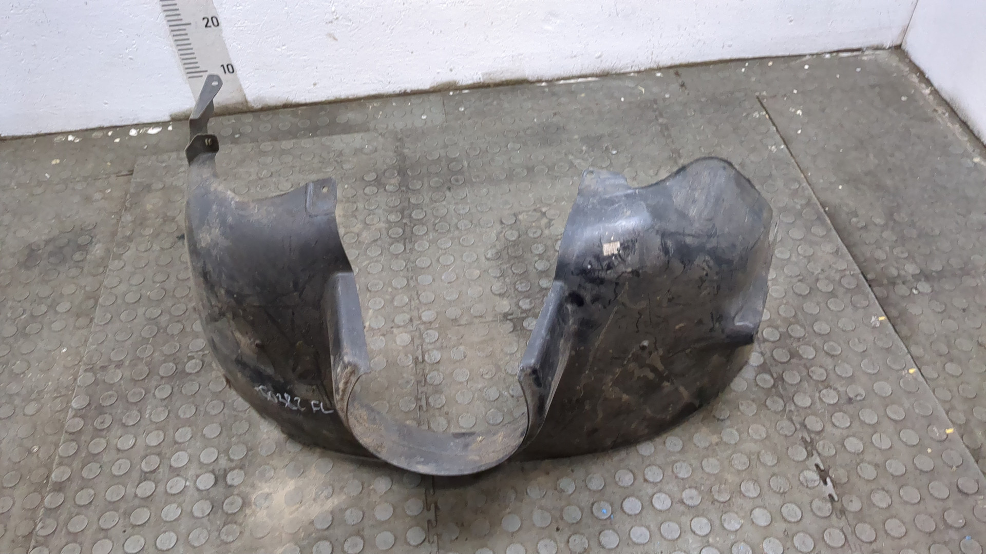 Локер передний левый