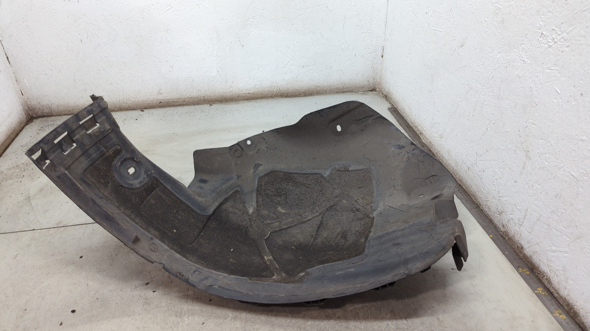 Локер передний правый