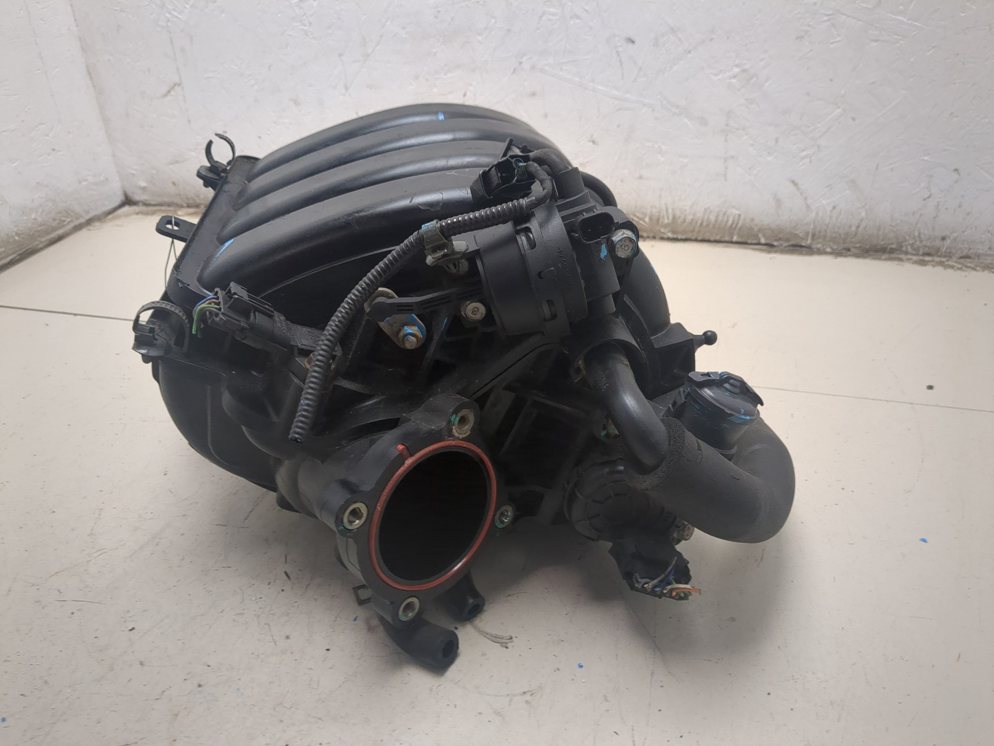 Коллектор впускной