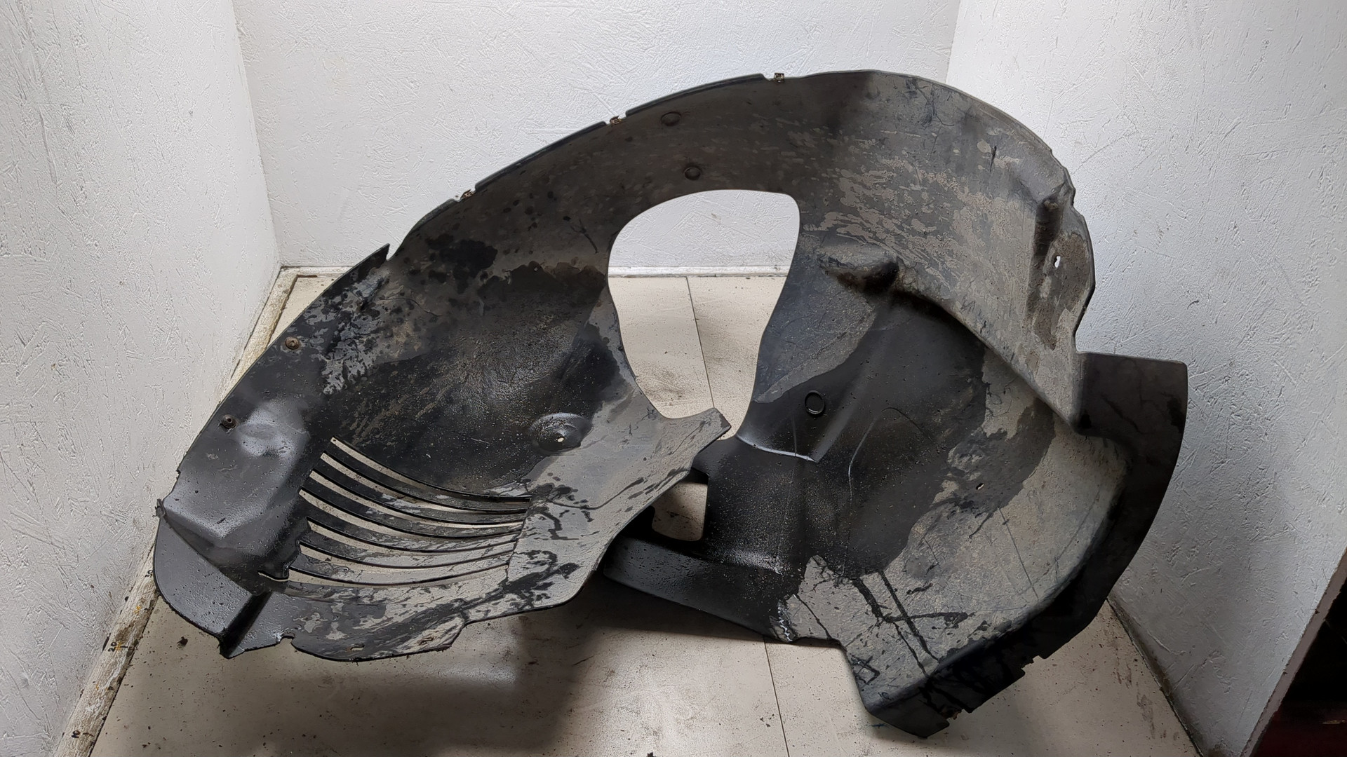 Локер передний левый