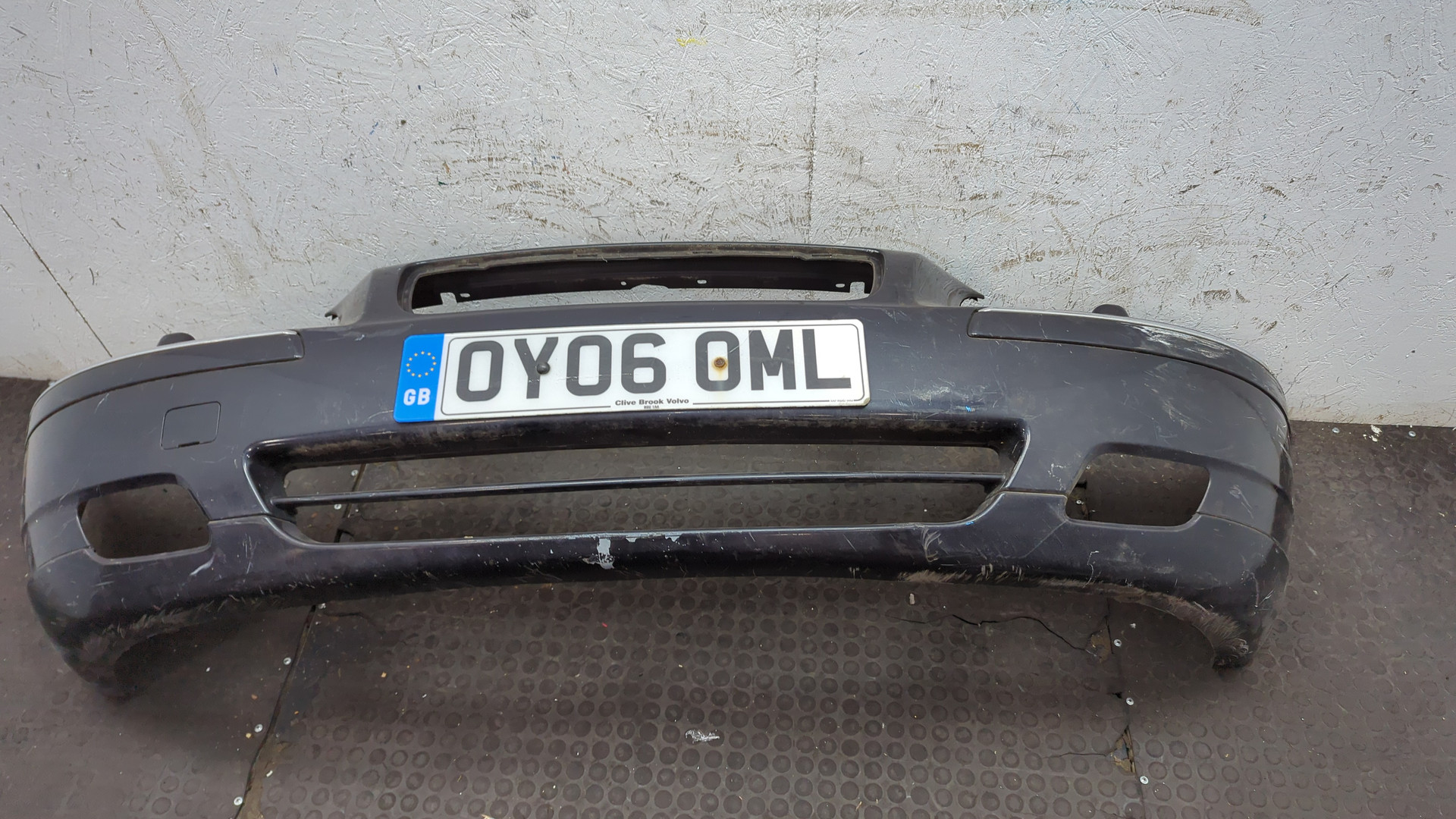 Бампер передний