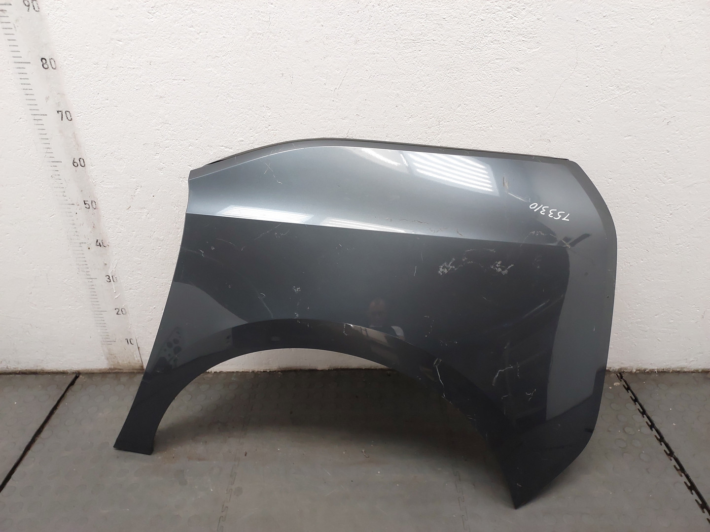 Крыло заднее левое